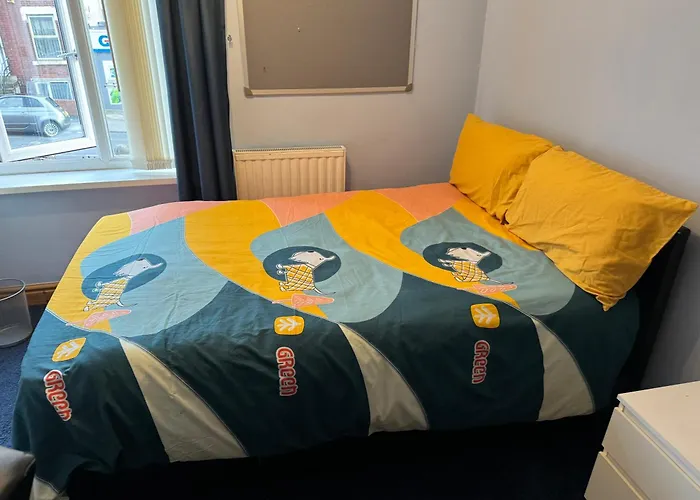 Проживання в сім'ї Bethel Hyde Park Лідс