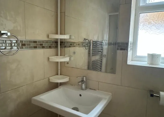 Bethel Hyde Park * Лідс