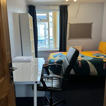 Δωμάτια σε οικογενειακή κατοικία Bethel Hyde Park Λιντς