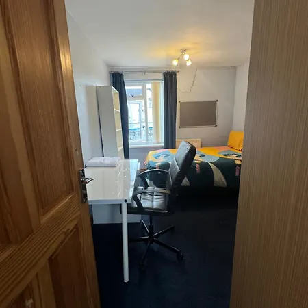 Bethel Hyde Park Λιντς